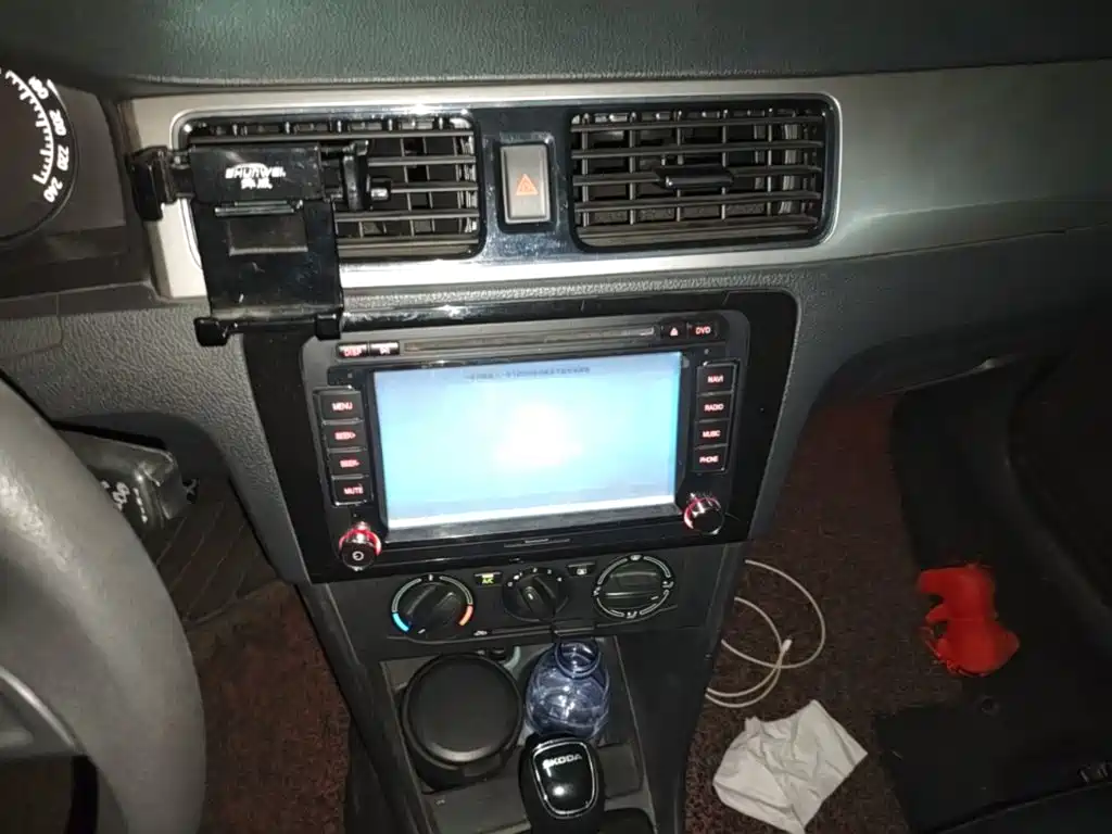 Skoda Rapid Spaceback — миниатюра 13