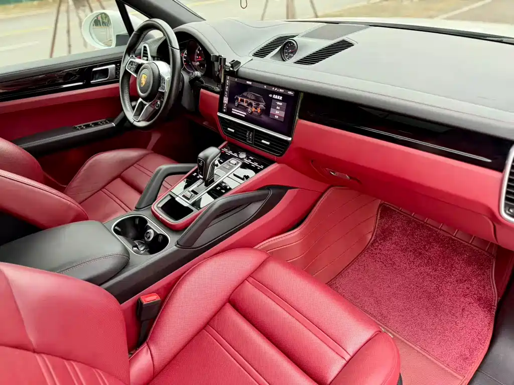 Porsche Cayenne — миниатюра 5