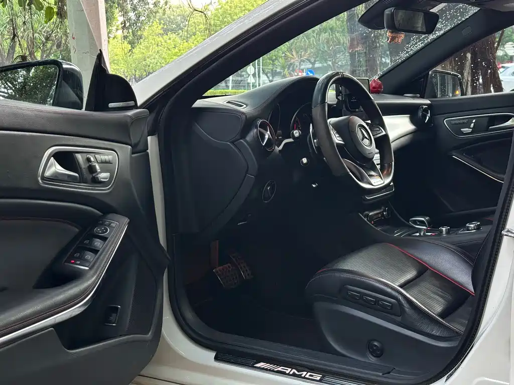 Mercedes-Benz CLA AMG — миниатюра 5