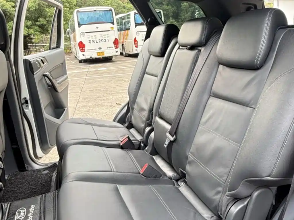 Ford Everest — миниатюра 9