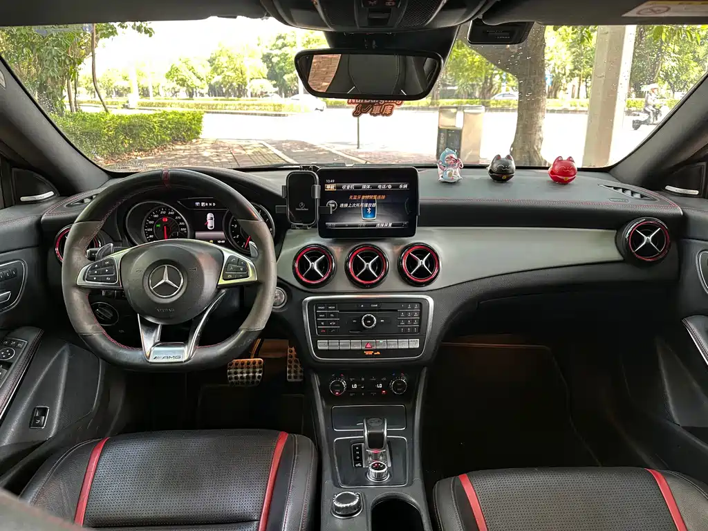 Mercedes-Benz CLA AMG — миниатюра 8