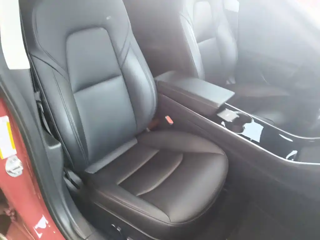 Tesla Model 3 — миниатюра 25