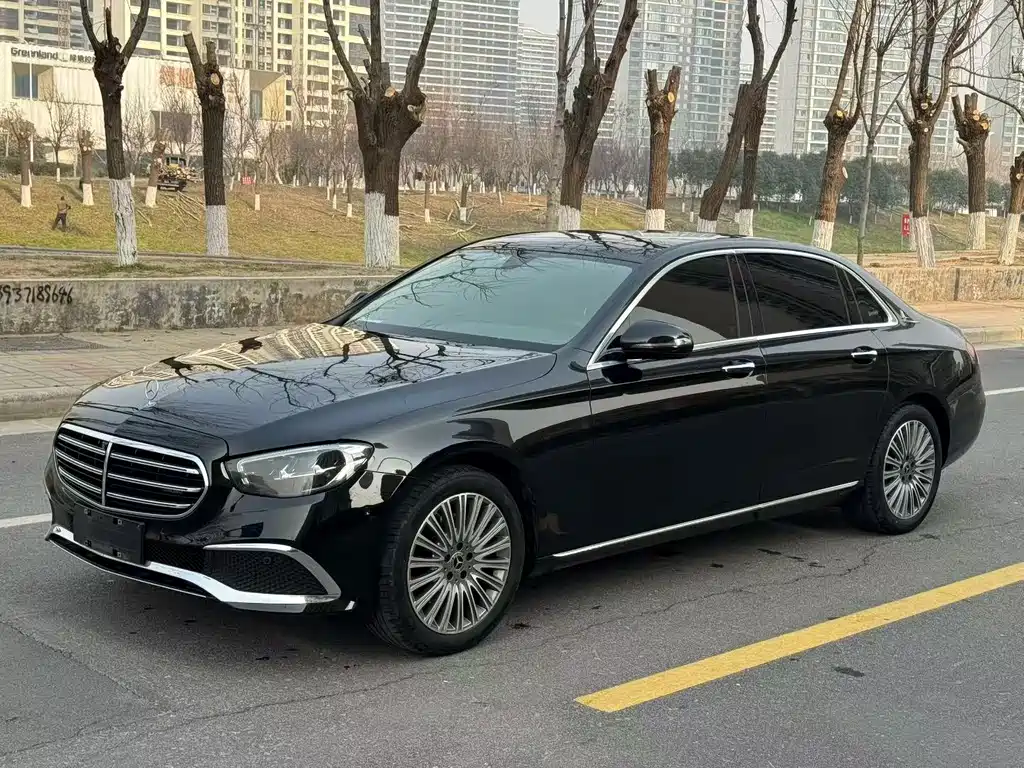 Mercedes-Benz E-Class 2021