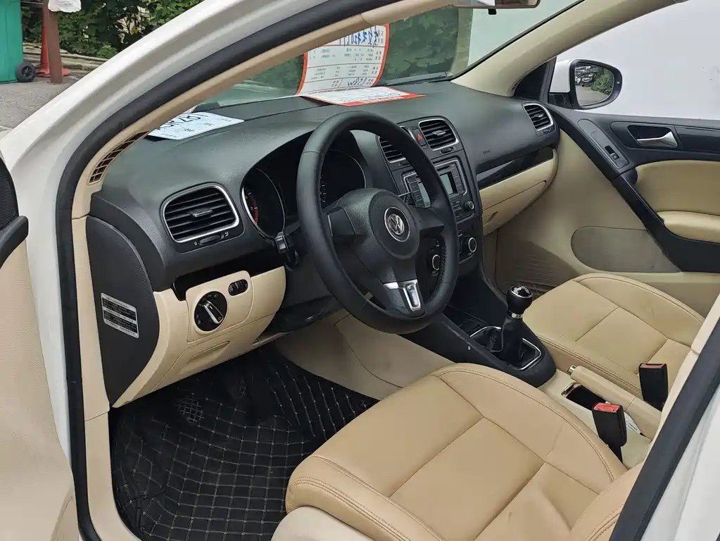 Volkswagen Golf — миниатюра 8
