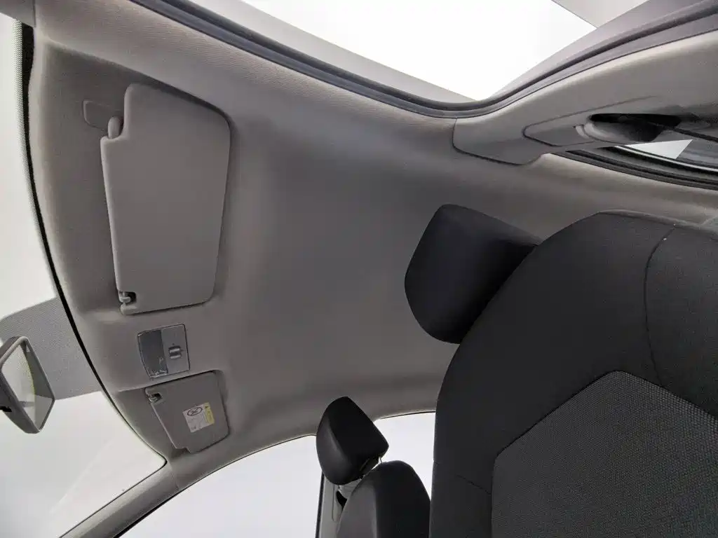 Volkswagen Jetta — миниатюра 14