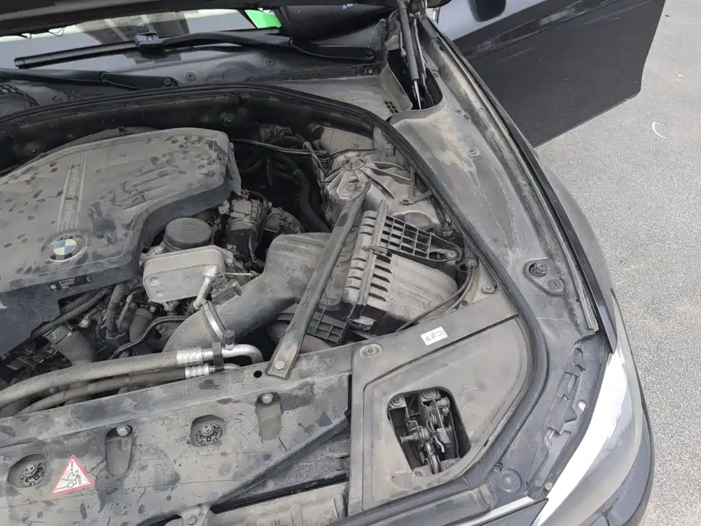 BMW 5 Series — миниатюра 19