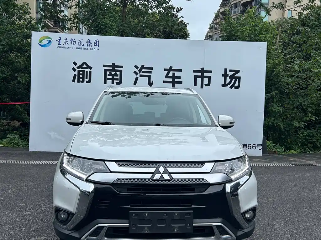 Mitsubishi Outlander 2020 2.0L Enjoy 5 мест