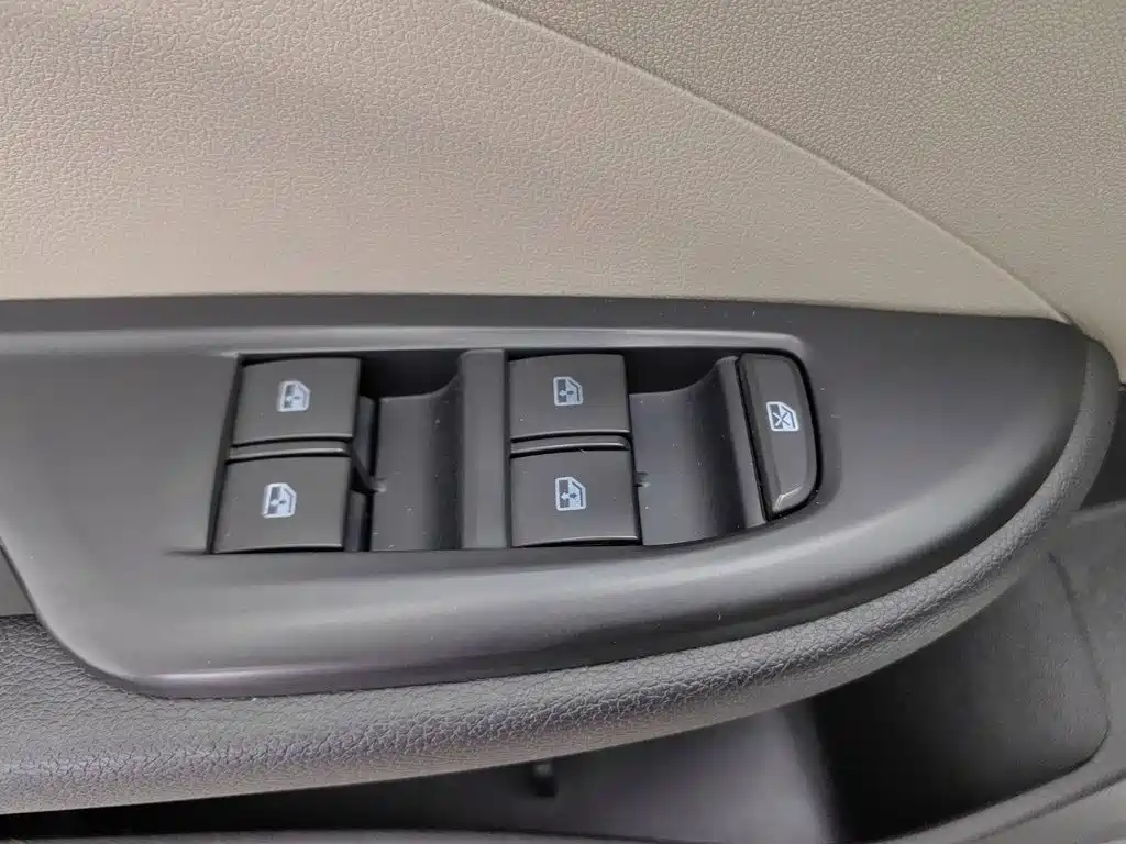 Buick Excelle — миниатюра 9