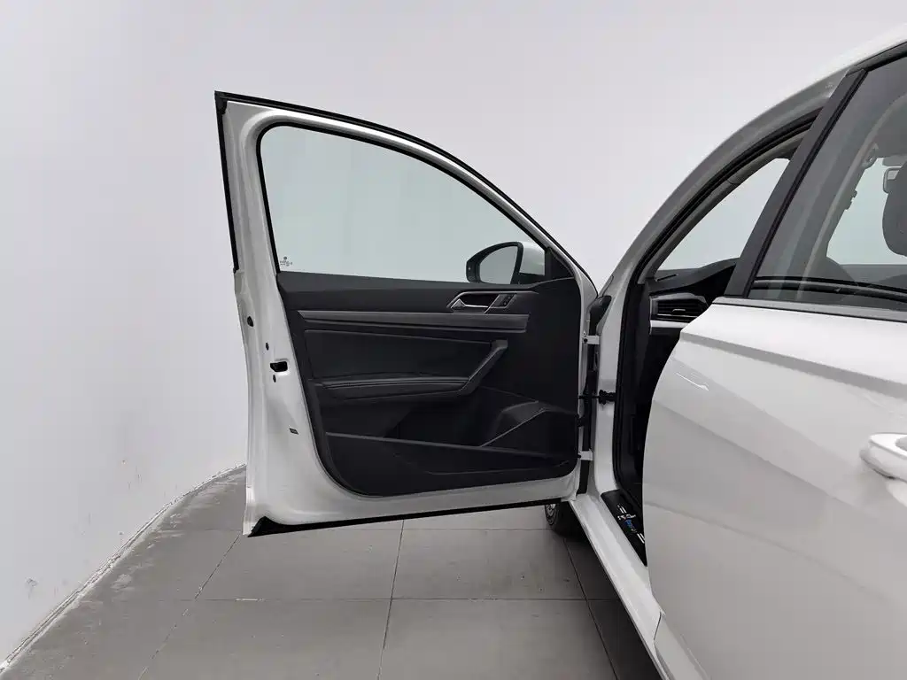 Volkswagen Lavida — миниатюра 8