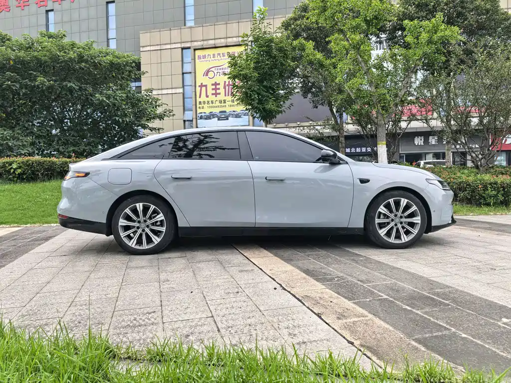 Leapmotor Leapmotor C01 — миниатюра 8