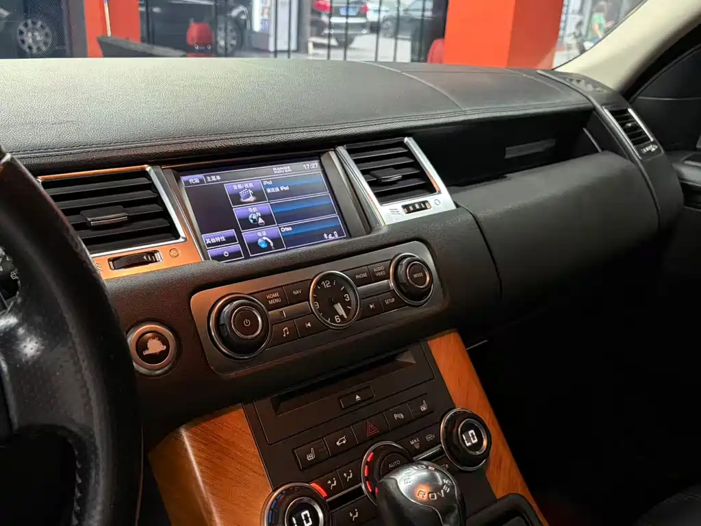 Land Rover Sport — миниатюра 8