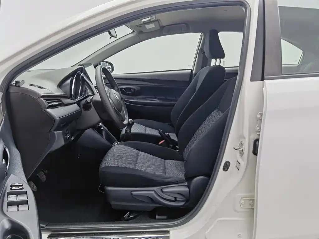 Toyota Vios — миниатюра 10