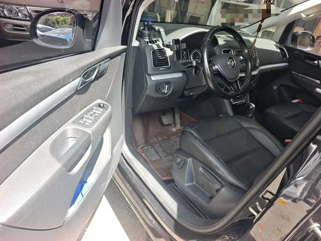 Volkswagen Sharan — миниатюра 14