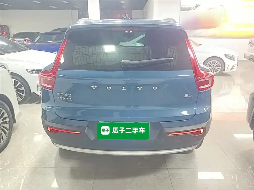 Volvo XC40 2023 B3 Luxury