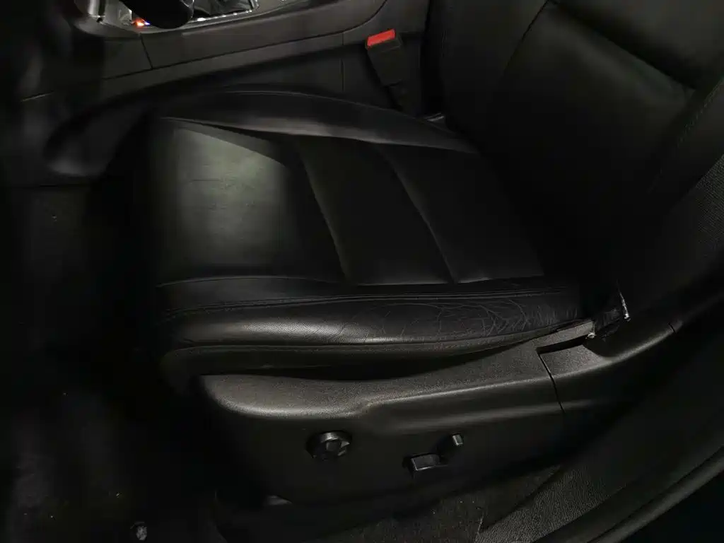 Jeep Grand Cherokee (Import) — миниатюра 20