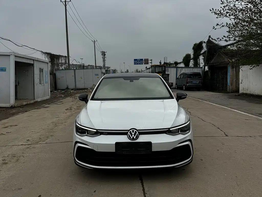 Volkswagen Golf 2022