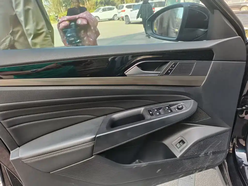 Volkswagen Passat 2021 330TSI Luxury