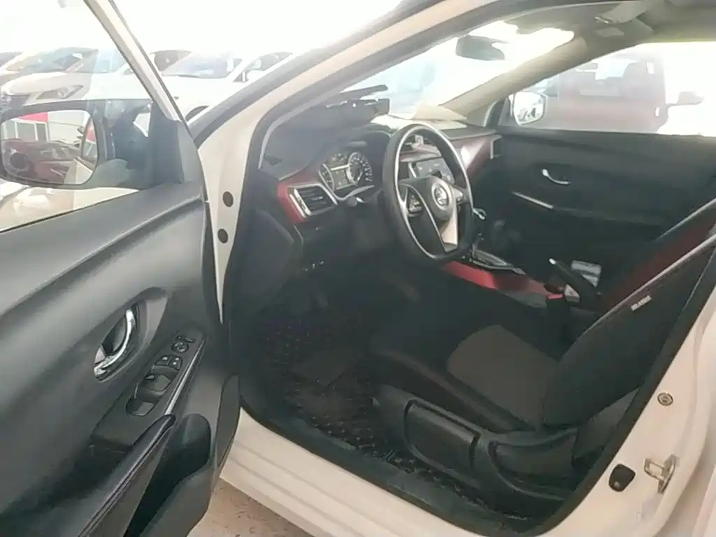 Nissan Bluebird — миниатюра 16
