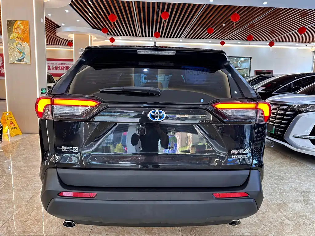 TOYOTA RAV4 RONGFANG