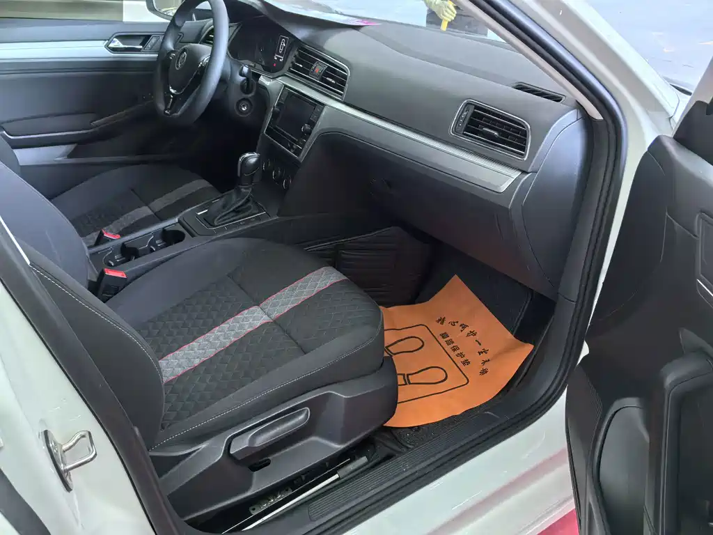 Volkswagen Lamando — миниатюра 10