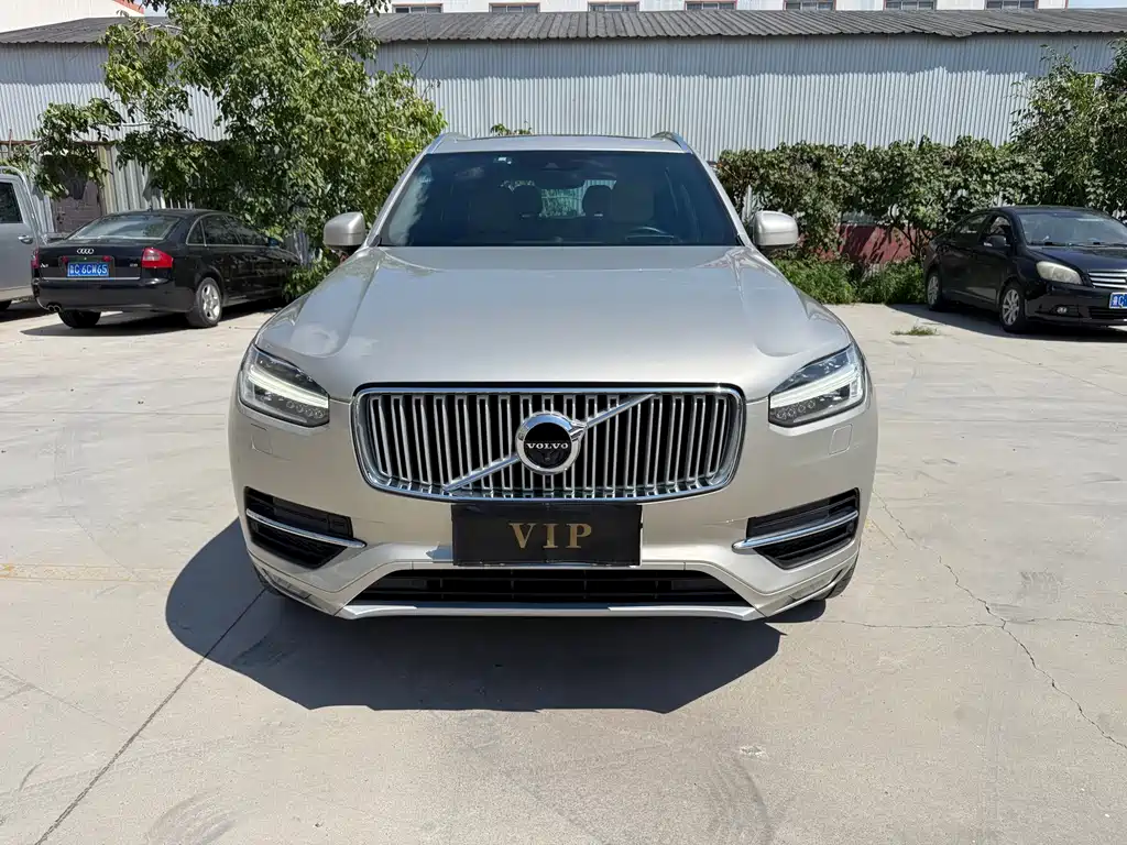 Volvo XC90 — миниатюра 2
