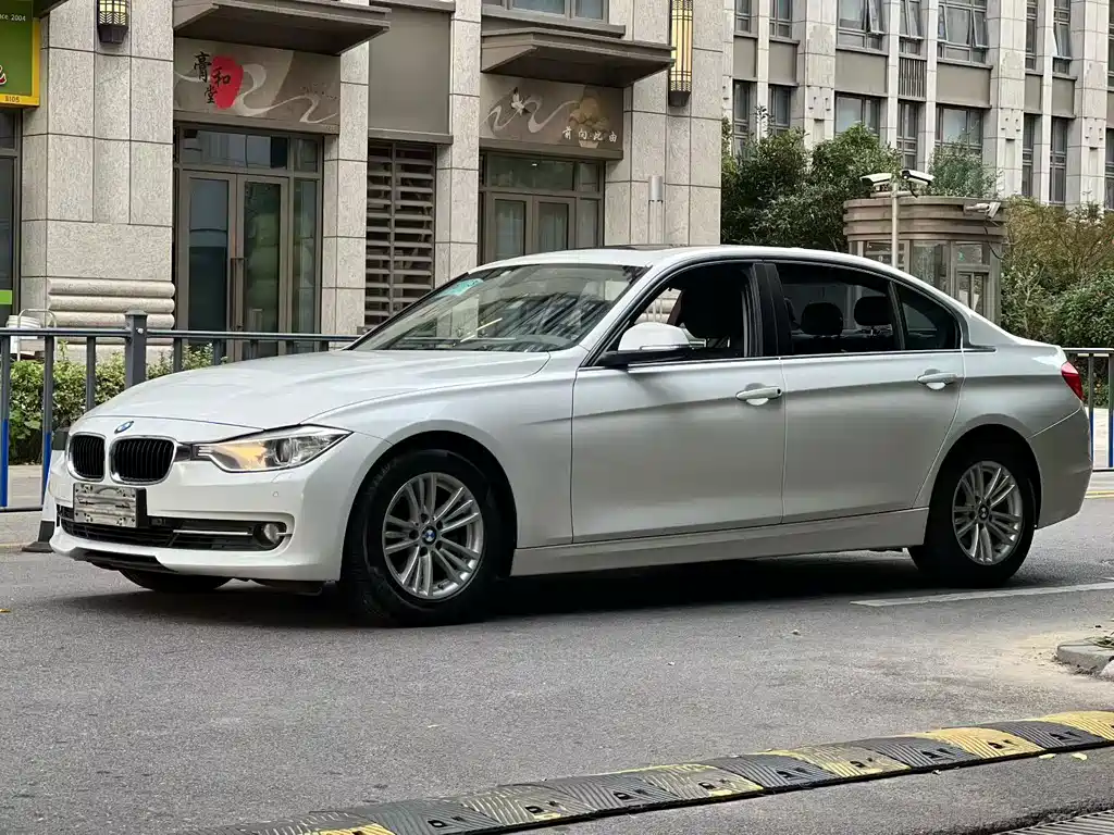 BMW 3 Series — миниатюра 2