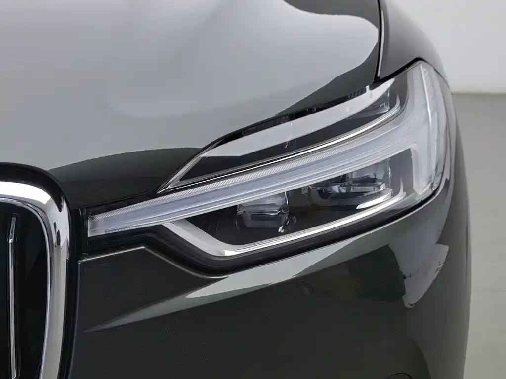 Volvo XC60 2019 T5 V