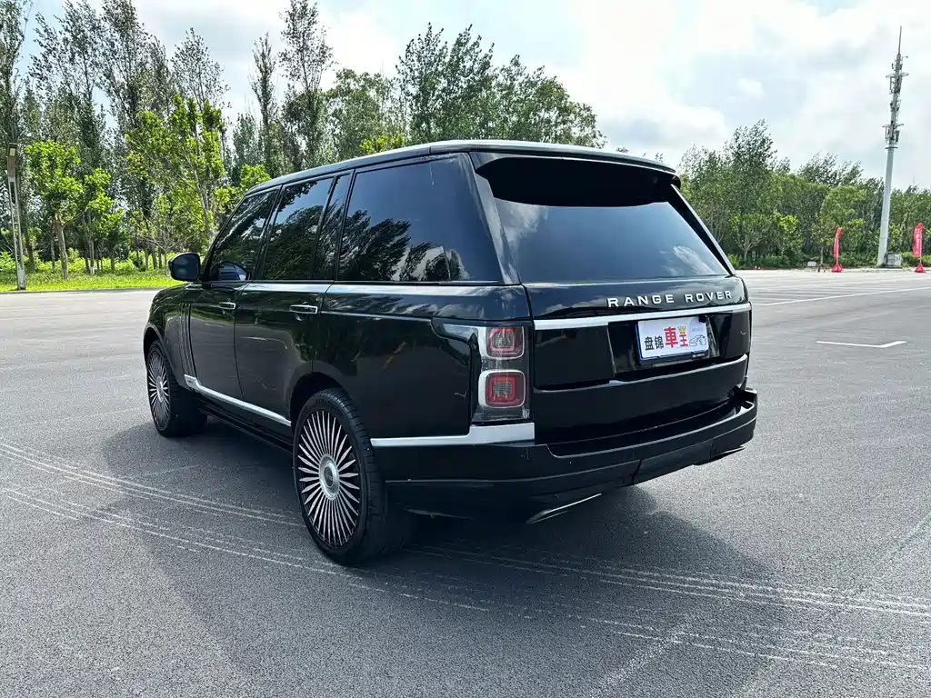 Land Rover Range Rover — миниатюра 4