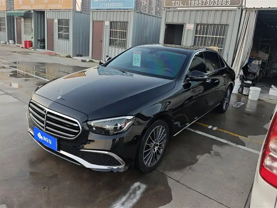 Mercedes-Benz E-Class 2022