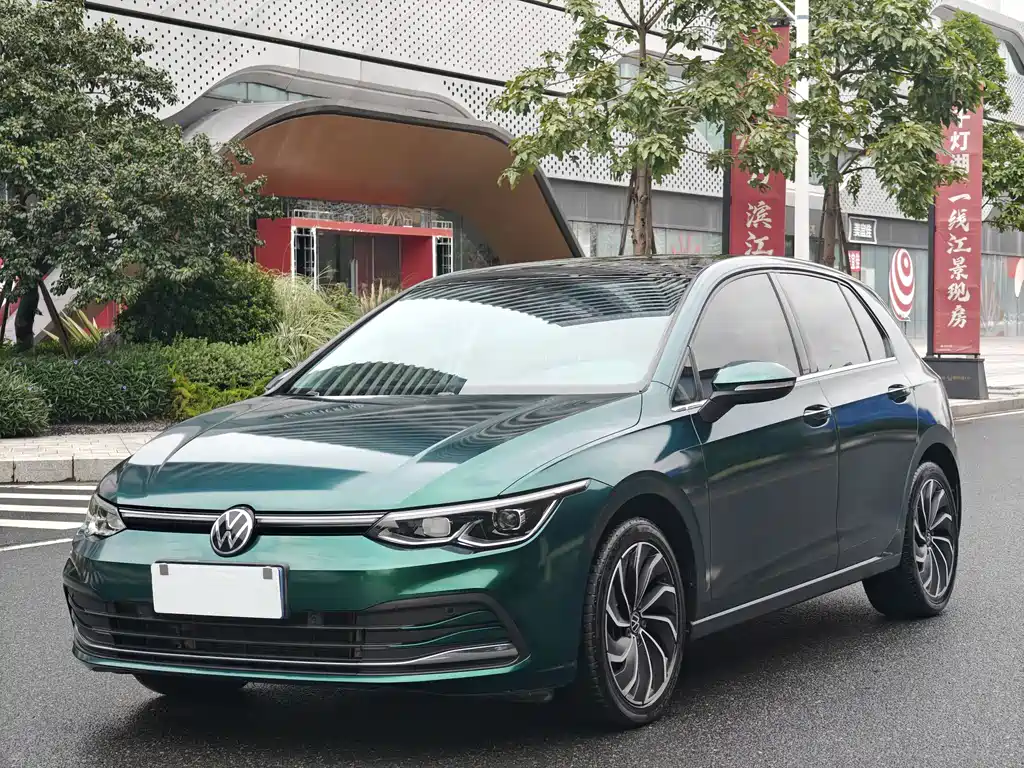Volkswagen Golf 2021