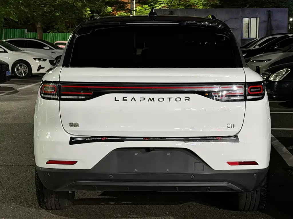 Leapmotor Leapmotor C11 — миниатюра 8