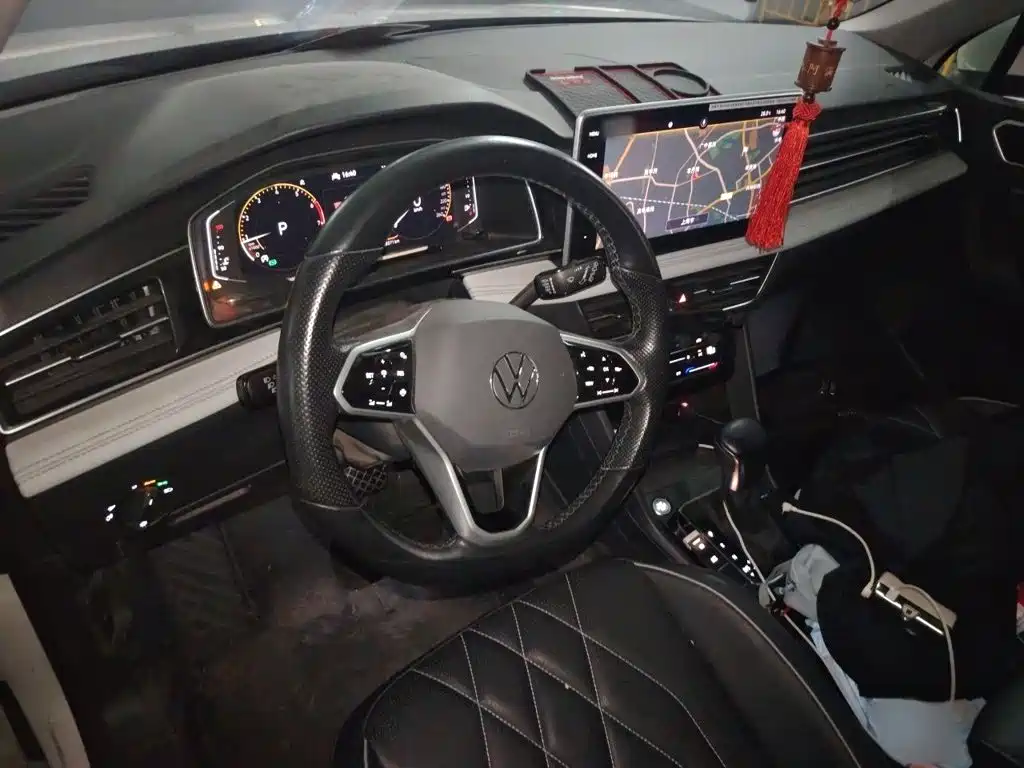 Volkswagen Tiguan L — миниатюра 13