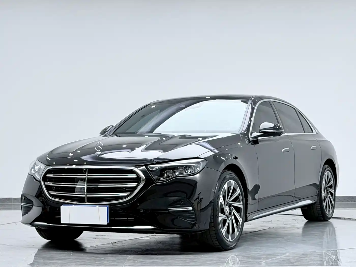 奔驰E级 2024款 E 300 L 豪华型 2024