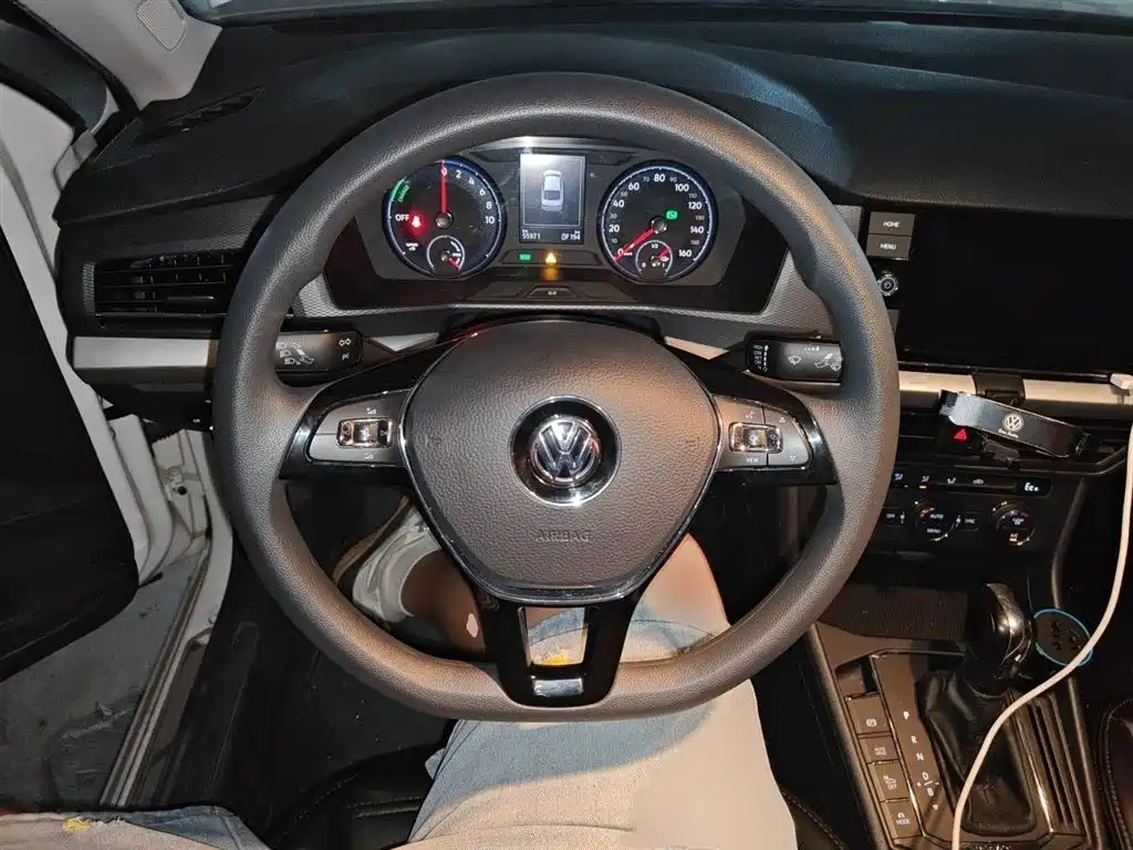 Volkswagen Lavida Pure Electric — миниатюра 3