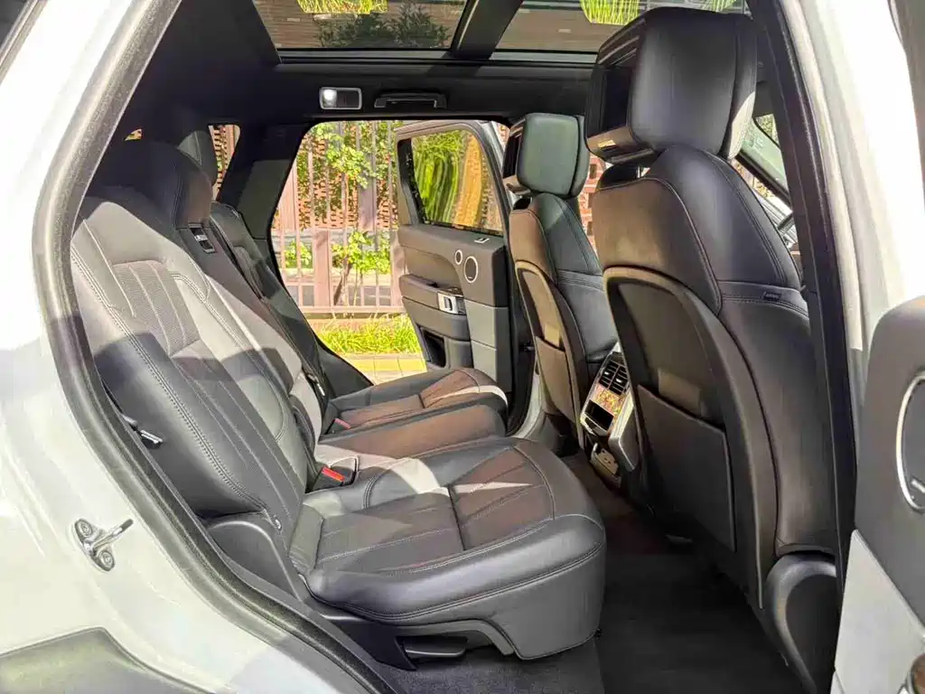 Land Rover Sport PHEV — миниатюра 19