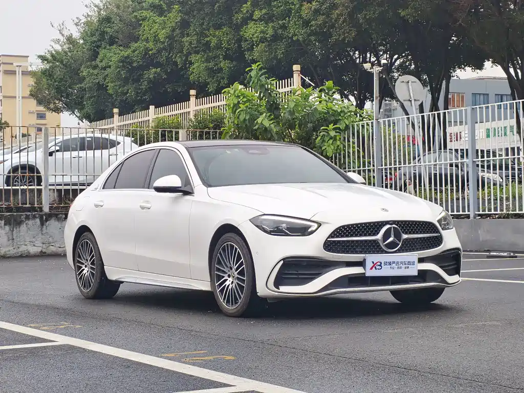Mercedes-Benz C-Class — миниатюра 3