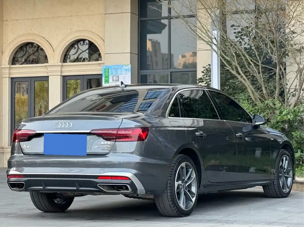 Audi A4L — миниатюра 10