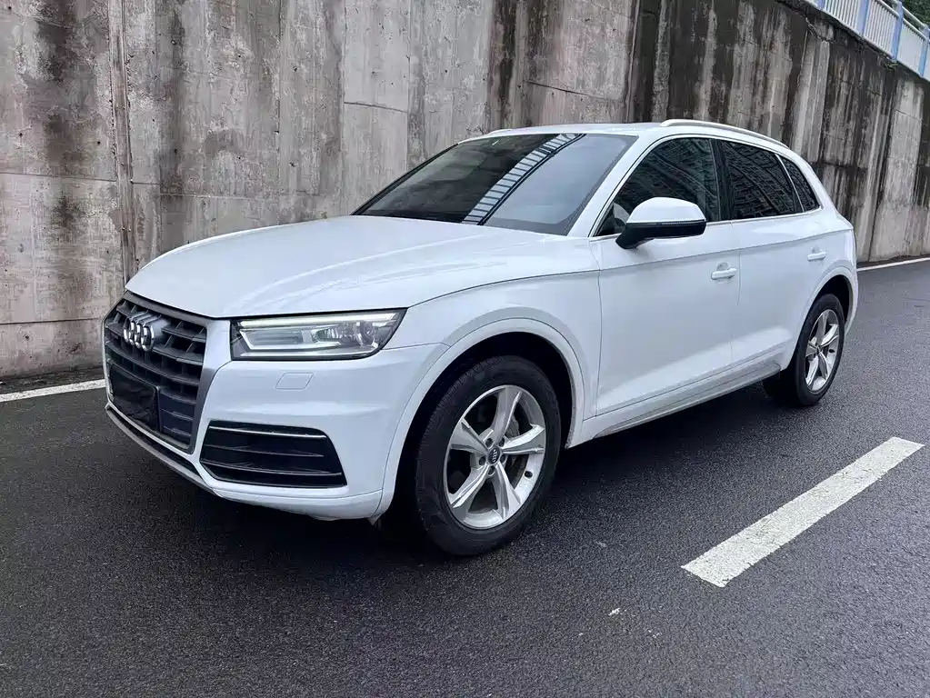 Audi Q5L 2019