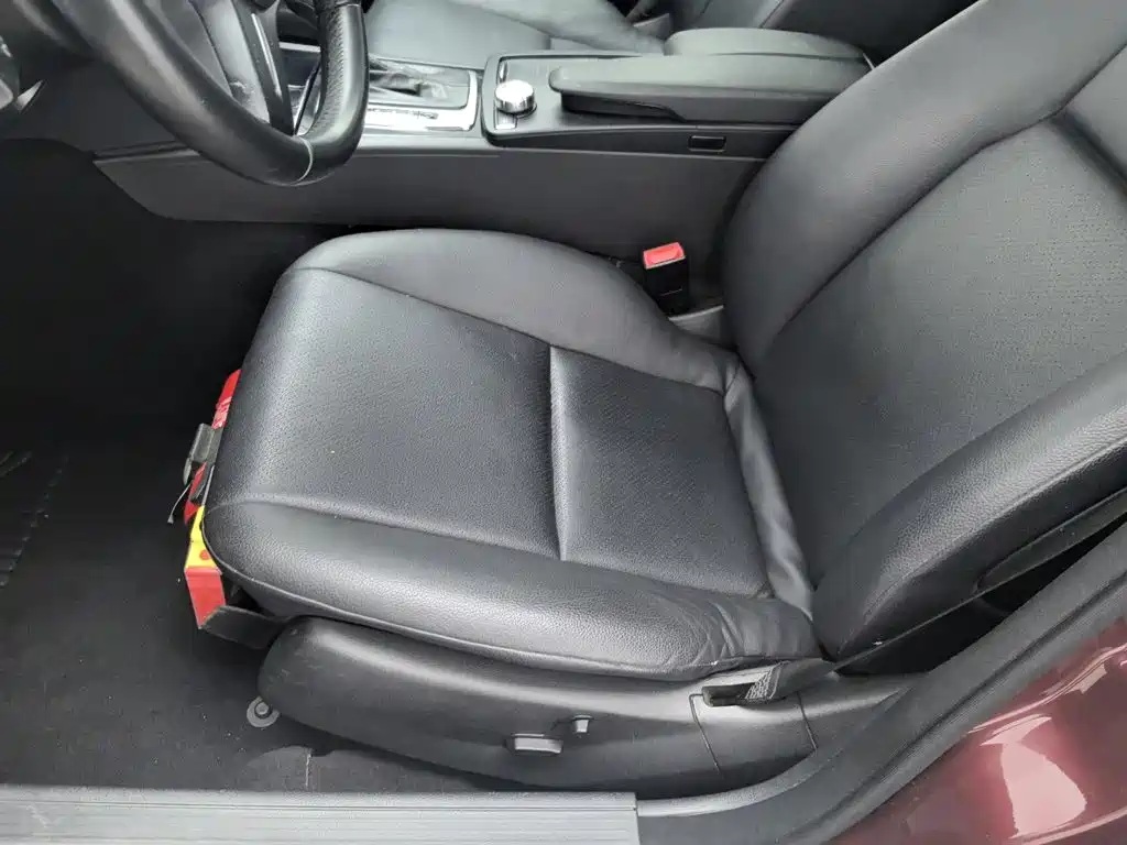 Mercedes-Benz C-Class — миниатюра 20