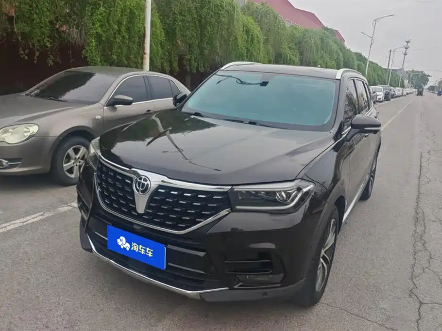 Купить Zhonghua V7