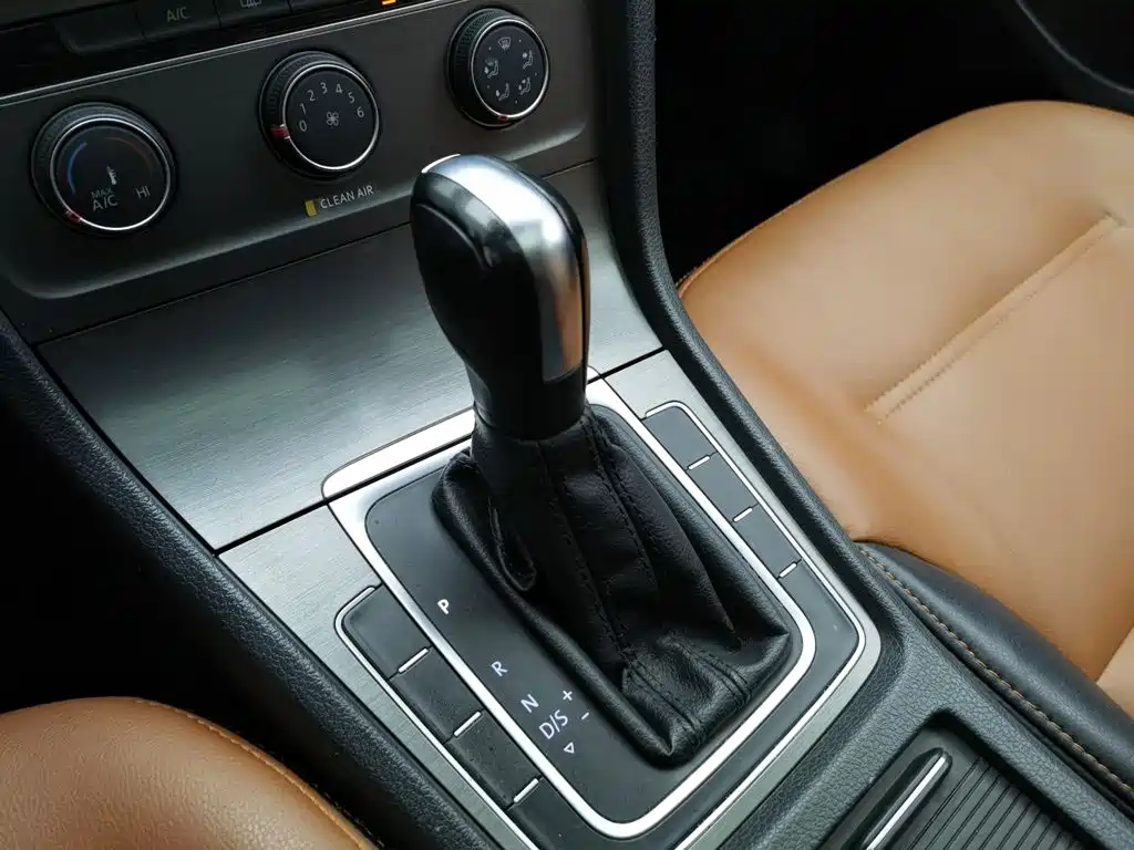 Volkswagen Golf — миниатюра 13