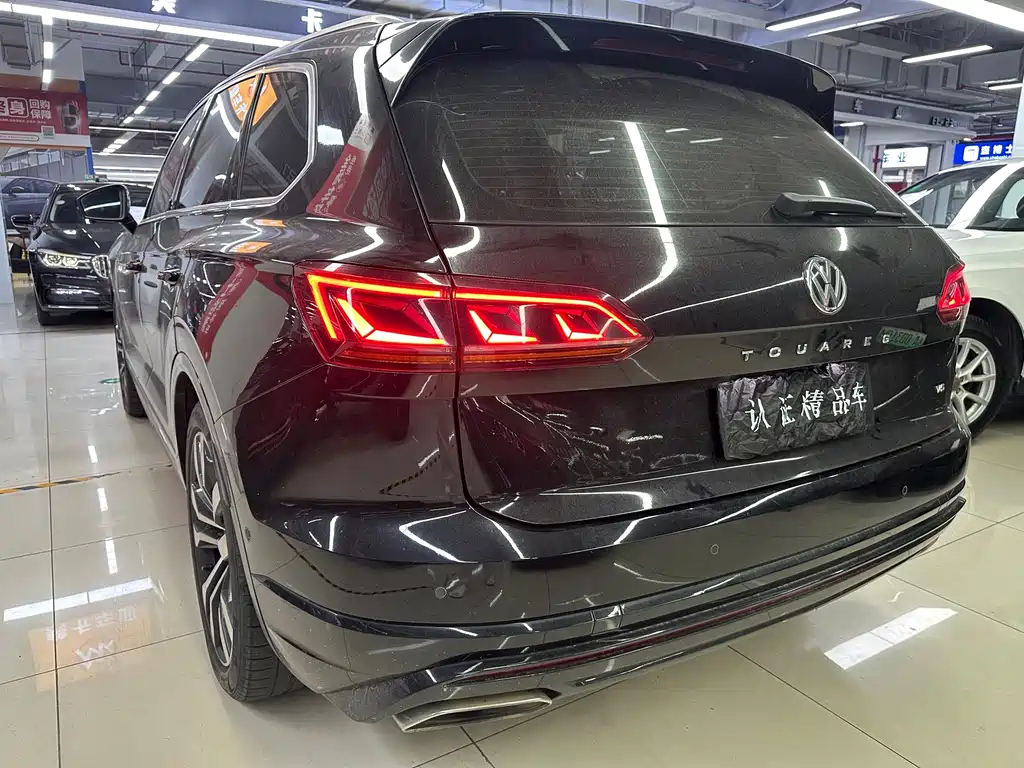 Volkswagen Touareg — миниатюра 6
