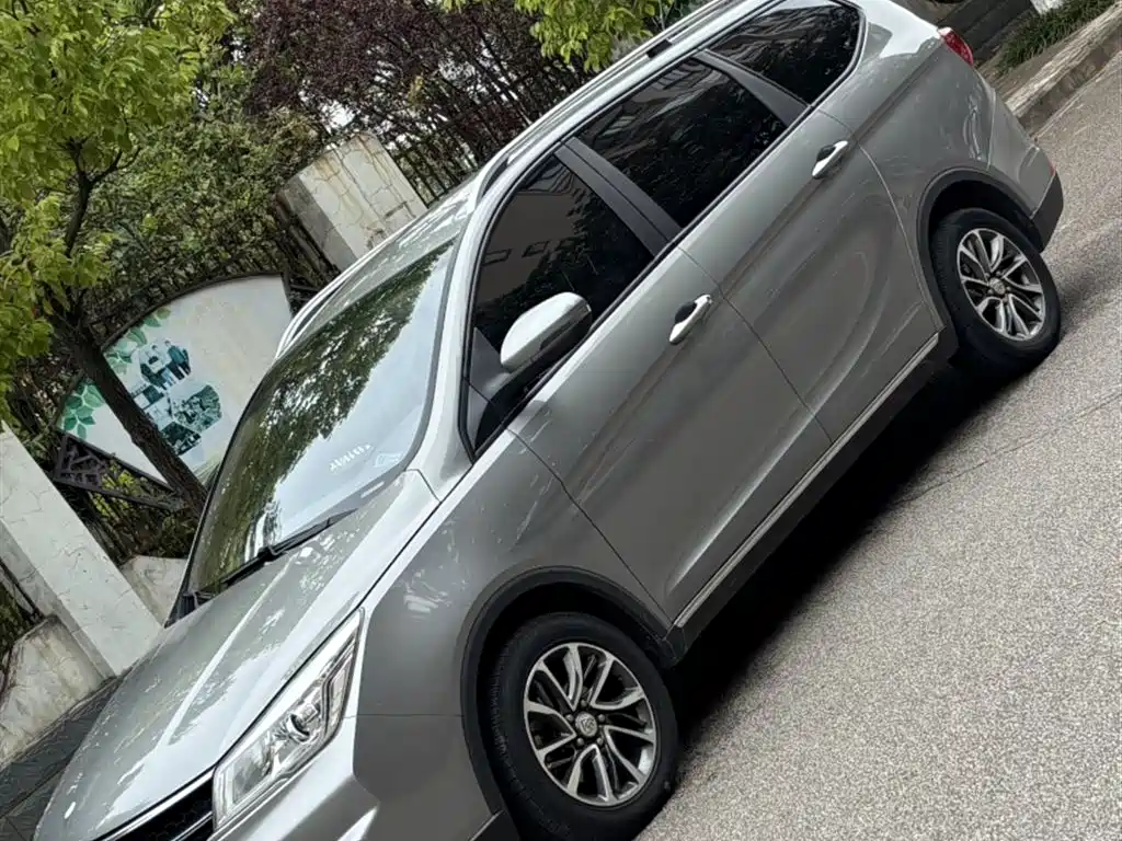 Baojun 730 2018