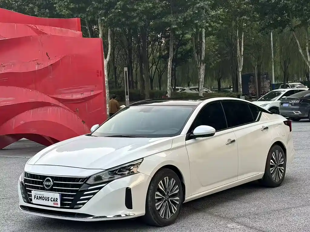 Nissan Teana