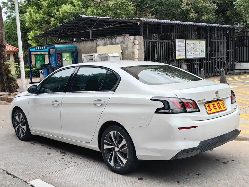 Peugeot 408 2020 360THP