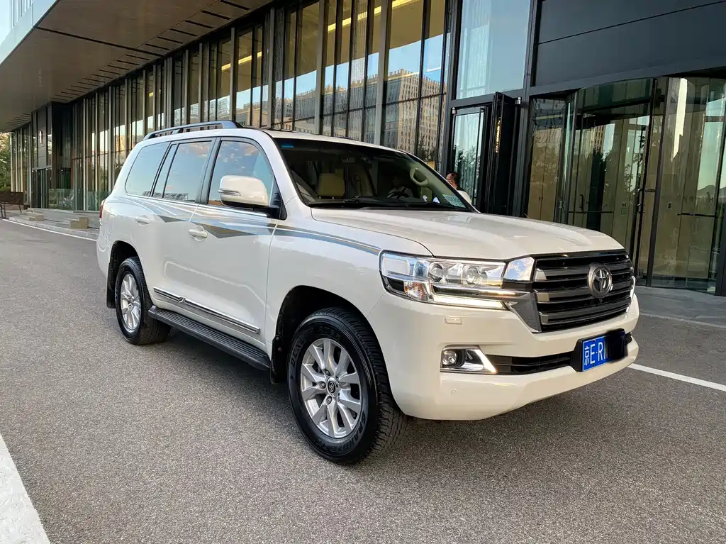 Toyota Land Cruiser — миниатюра 2