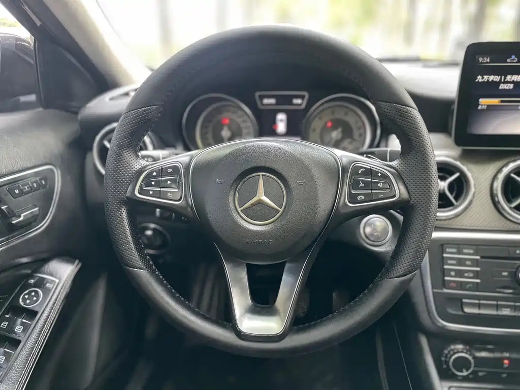 Mercedes-Benz GLA — миниатюра 13