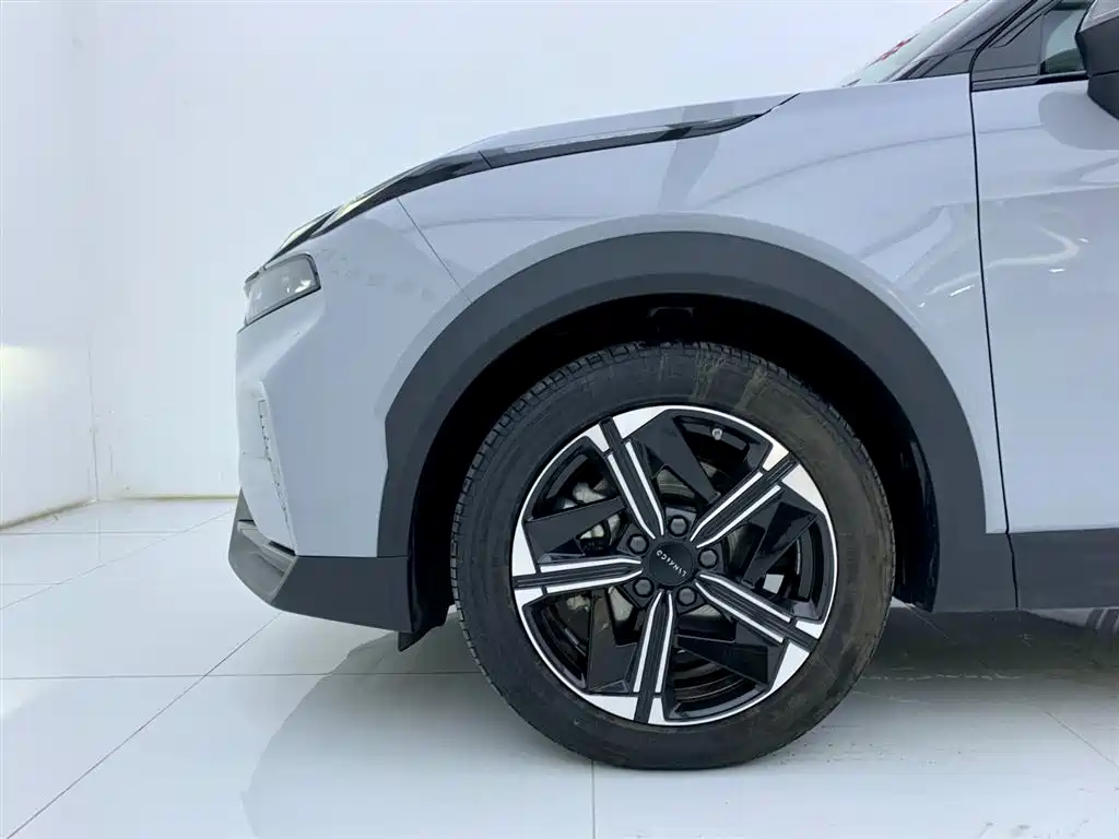 Lynk & Co 06 EM-P 2023 EM-P 126 Halo