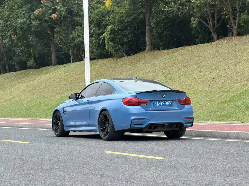 BMW M4 — миниатюра 4
