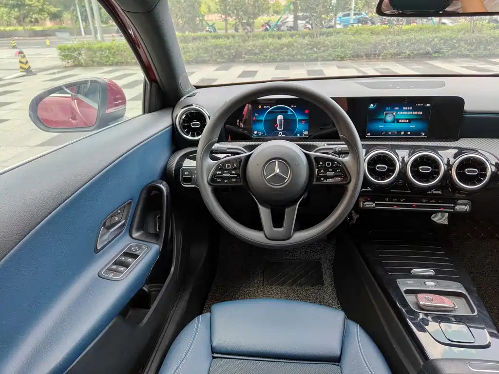 MERCEDES-BENZ A CLASS